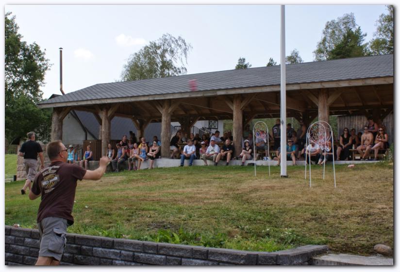 802x537 pixels (77K)